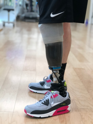 below the knee prosthetic leg